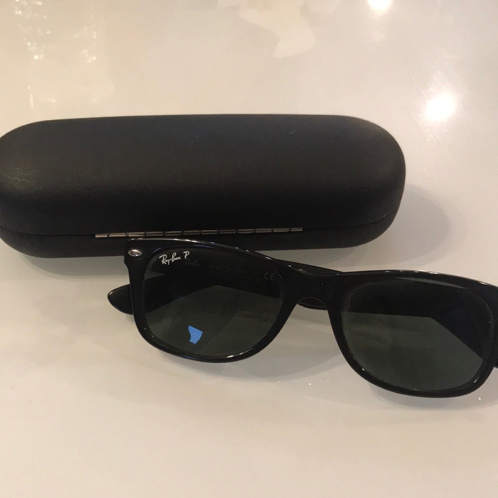 60% off Ray Ban polarized New wayfarer sunglasses